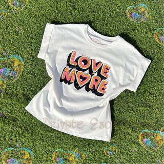 CAMISETA BLANCA LOVE MORE