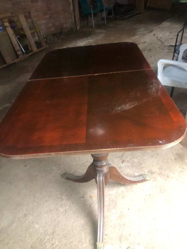 Mesas y sillas vintage