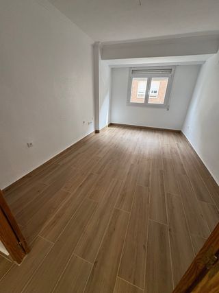 SE VENDE PISO CON ASCENSOR 