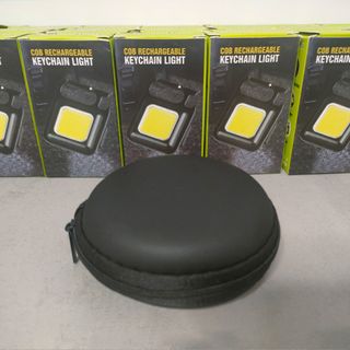 Mini Linterna LED + Estuche