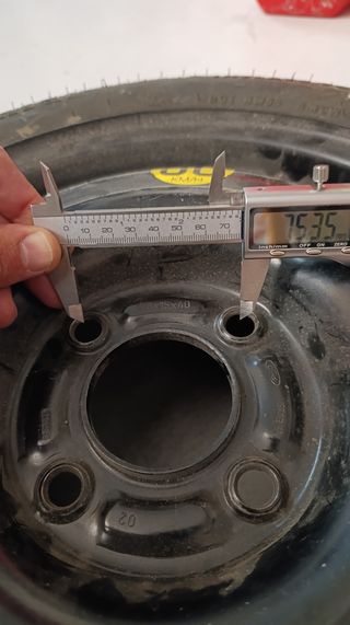 Rueda repuesto tipo galleta 125-80R15