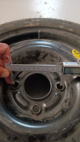 Rueda repuesto tipo galleta 125-80R15