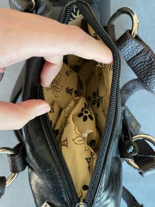 Bolso de mano con forma de perro vintage