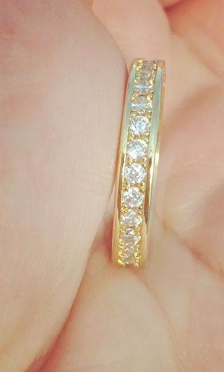 Anillo laminado en oro de 18k