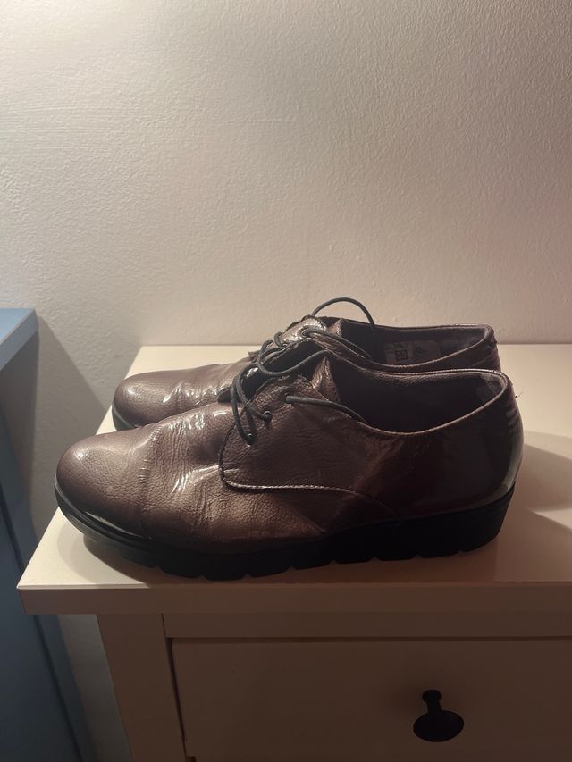 Zapatos charol piel 39