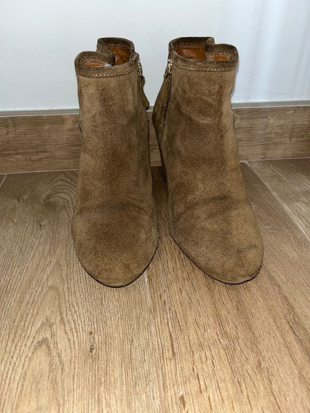 Botines de piel de Zara con tacón