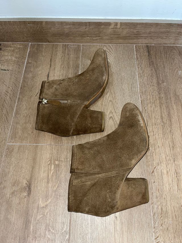 Botines de piel de Zara con tacón