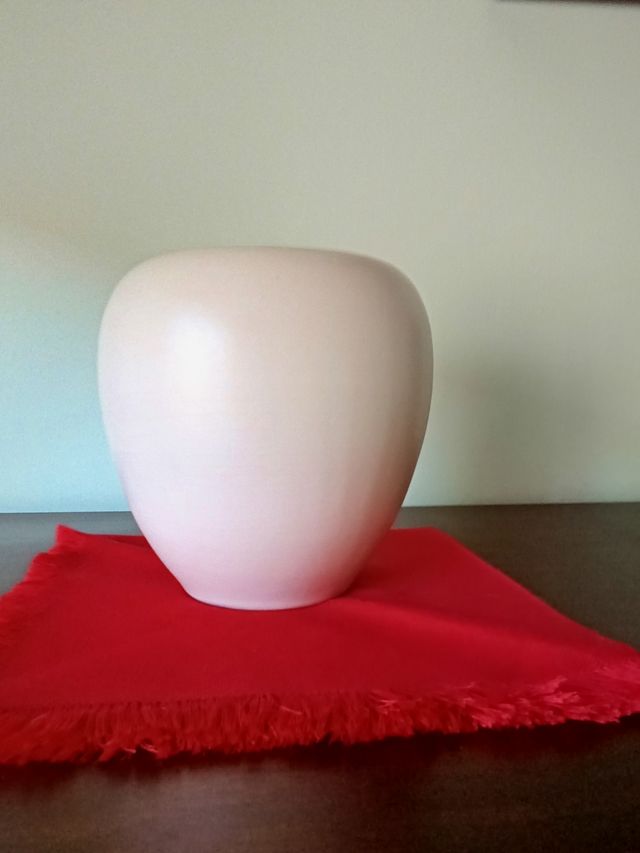 MACETERO BLANCO CERAMICA. 15 Cm. Aprox.