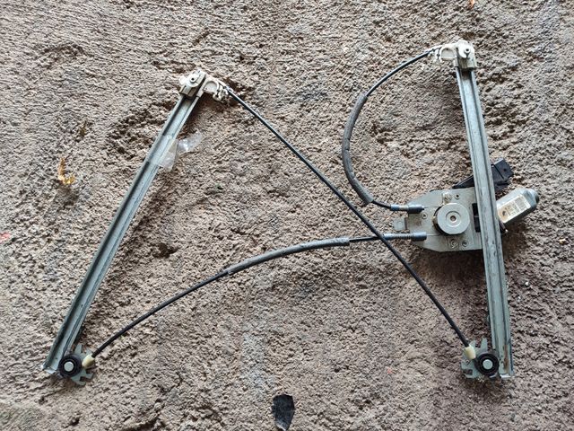 Elevalunas eléctrico Renault Clio III