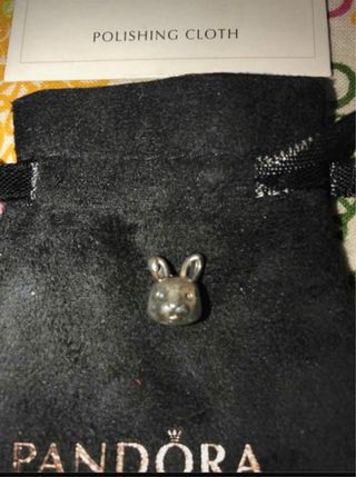 Charm pandora conejito
