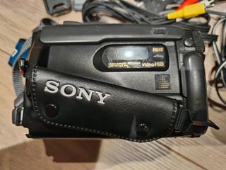 Videocamara Handycam Sony CCD-TR705E 8X completa