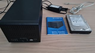 NAS disco duro en red 2 bahías y disco 1 Tb
