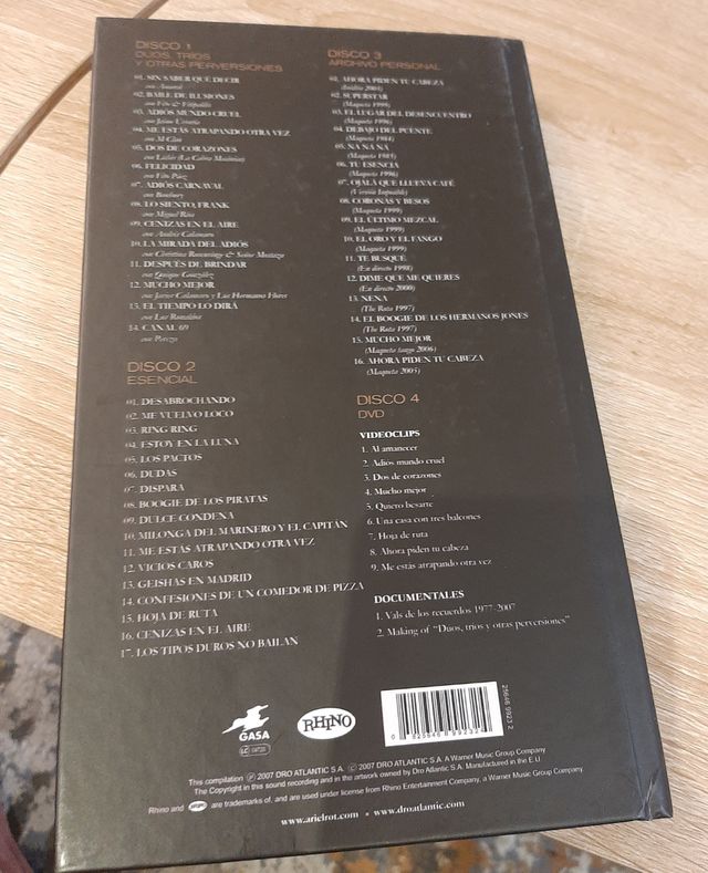 Ariel Rot Etiqueta negra