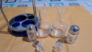 Set da tavola olio aceto sale e pepe