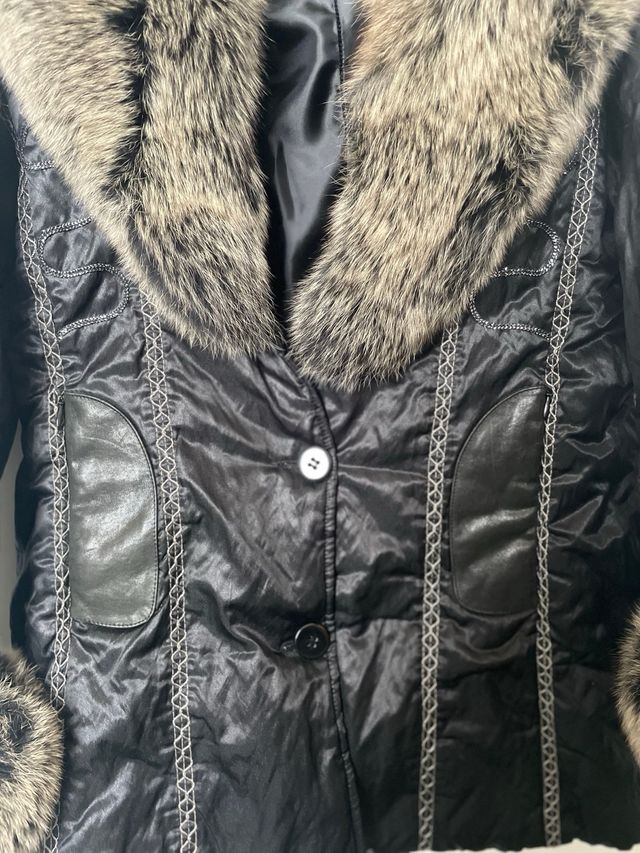 Elegante Giacca Vintage con Pelliccia e Dettagli i