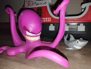 Comisaria y barco pirata PinyPon