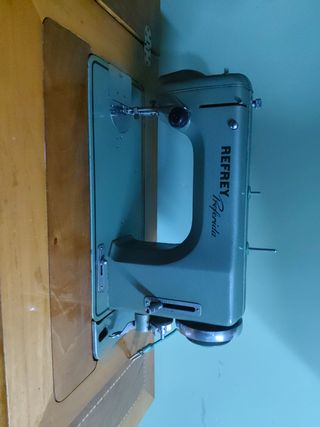 Maquina coser Refrey preferida