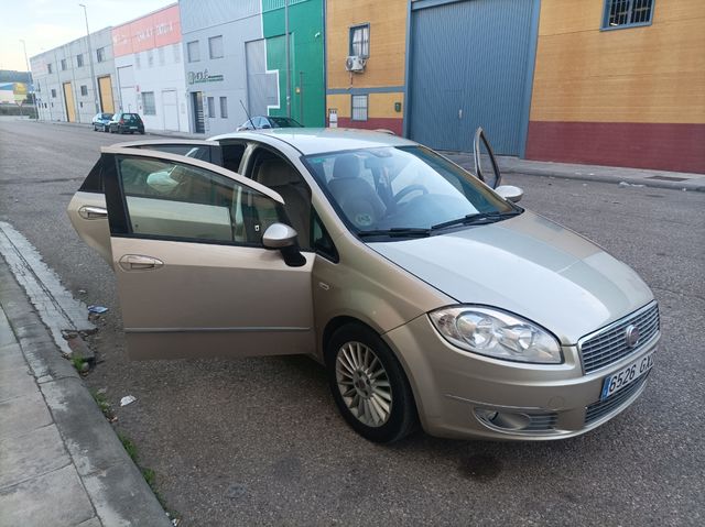 FIAT Linea 2010