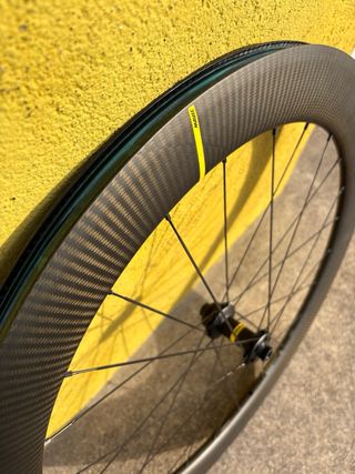 Rueda delantera Mavic 65