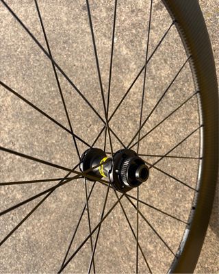 Rueda delantera Mavic 65