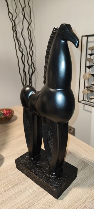 CABALLO ESCULTURA FIGURA