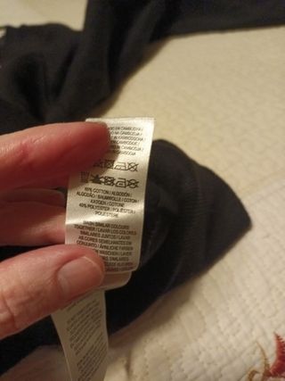 sudadera negra de niño