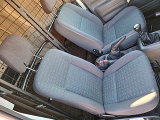 Ford Transit Connect 2005