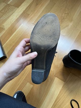 Botines grises de serraje