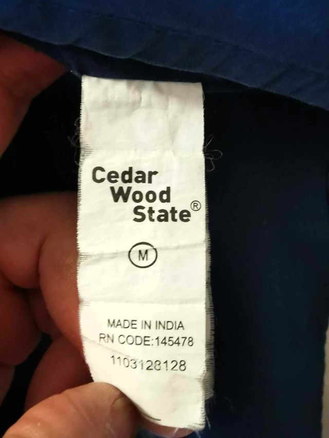 Camisa azul petróleo para homem