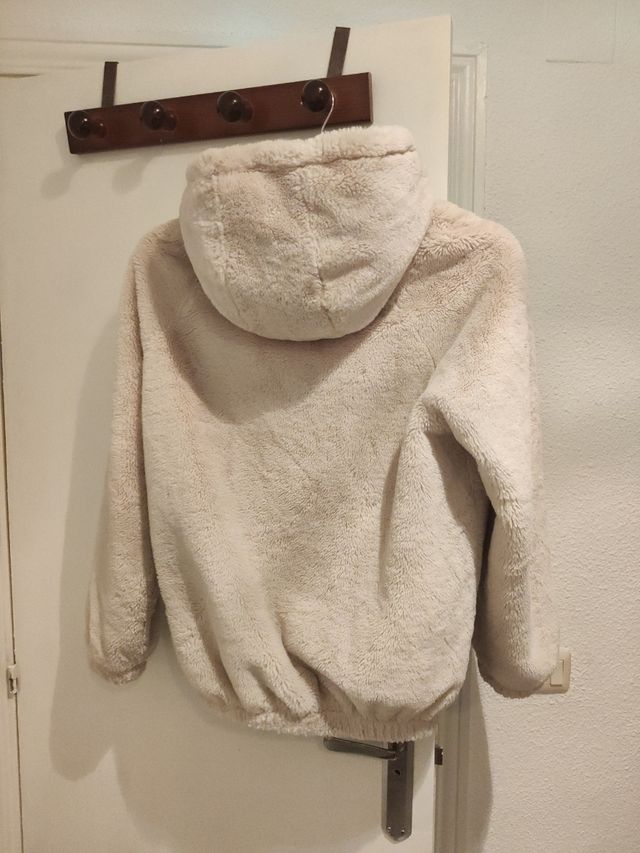Cazadora pelo beige
