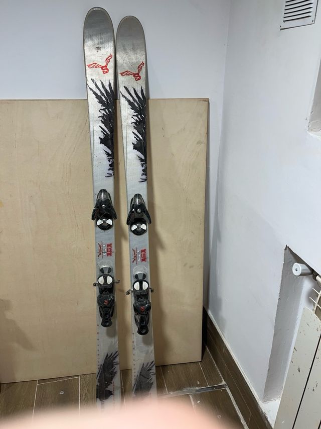 Skies salomon 161 cm