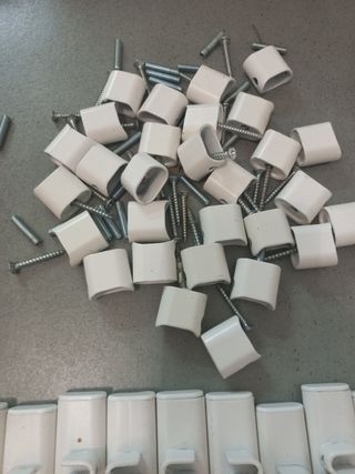 8 binari sotto pensili cucina 
