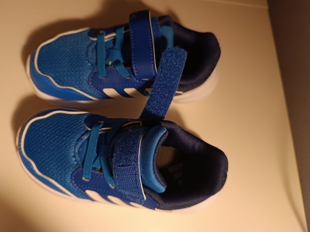 Zapatillas Adidas sin usar