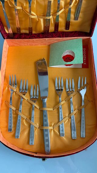 Set posate in acciaio da dolce