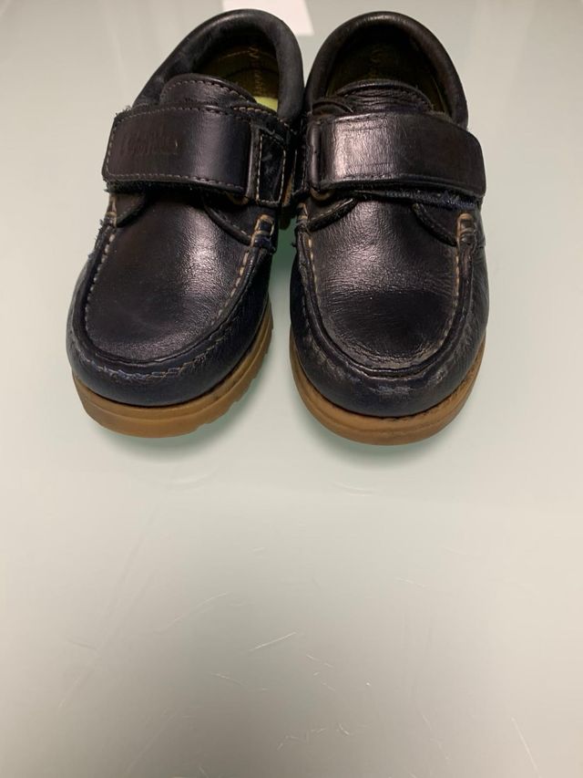 Zapatos gorila uniforme talla 26