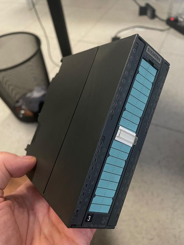 SIEMENS 6ES7322-1BL00-0AA0