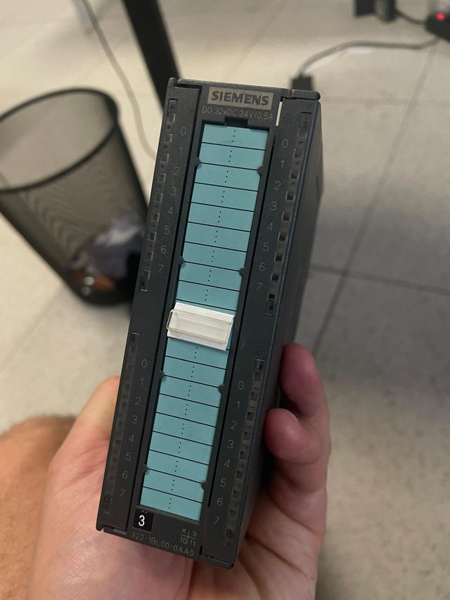 SIEMENS 6ES7322-1BL00-0AA0