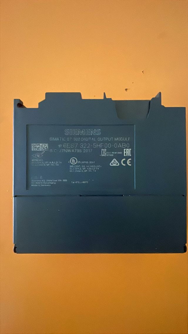 SIEMENS 6ES7 322-5HF00-0AB0