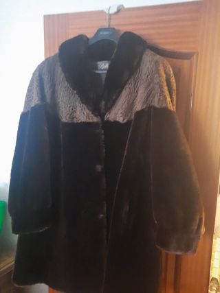 Chaquetón piel mutón y astracán. 