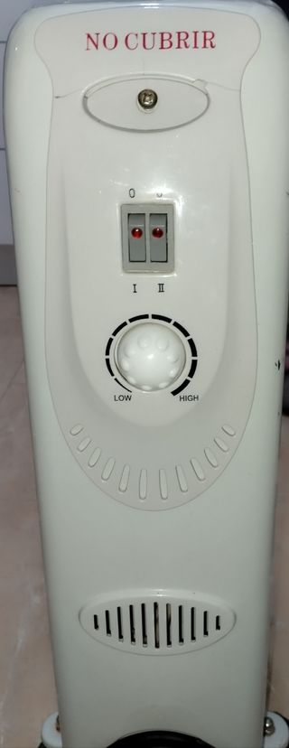 Mesa y sillas de comedor
