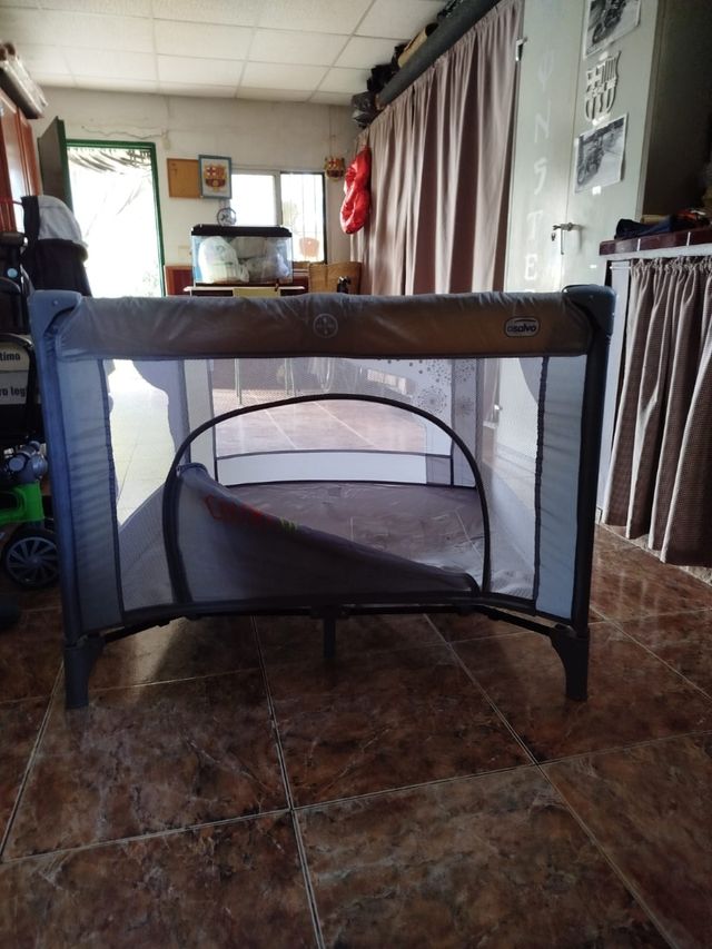 Parque infantil asalvo