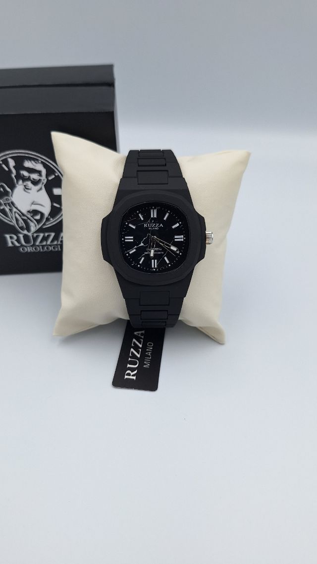 Ruzza watch