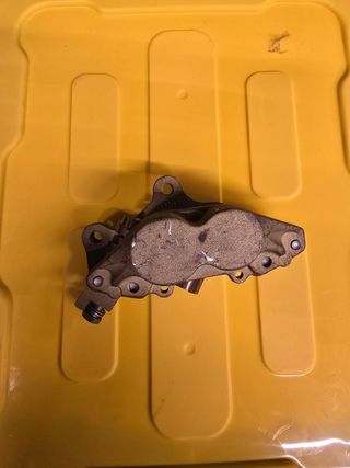 PINZA IZQUIERDA FRENO BREMO DUCATI APRILIA