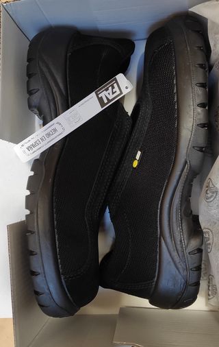 Zapatos seguridad 43