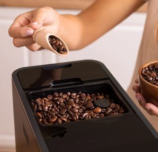 805 Cafetera megautomatica cecotec NUEVA