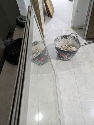 Hojas ventana con espejo y perfiles