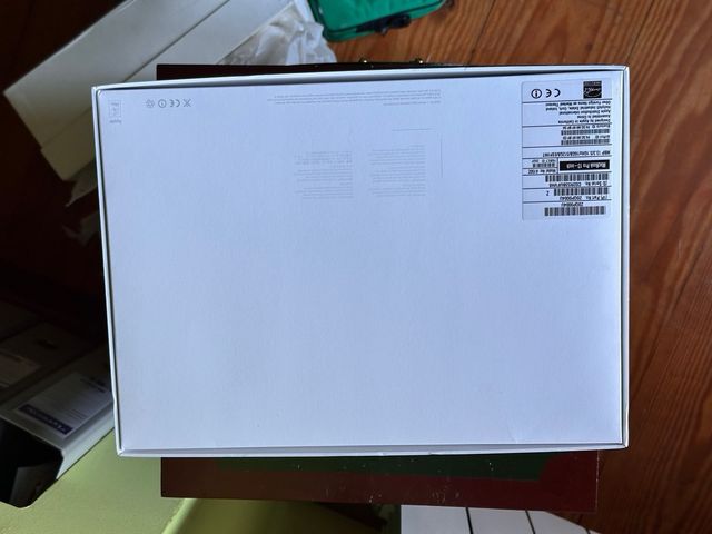 Caja Macbook Pro 13 pulgadas.