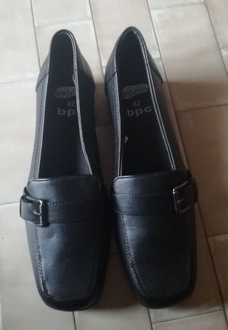 Scarpe nere da donna