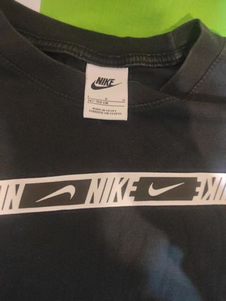 Conjunto nike talla L niño