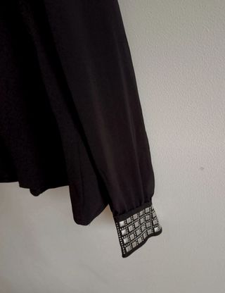 Blusa negra